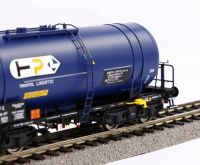 58263 Piko Набор из 2-х цистерн (406Ra) Zaes Tankpol Logistics (PKP) V